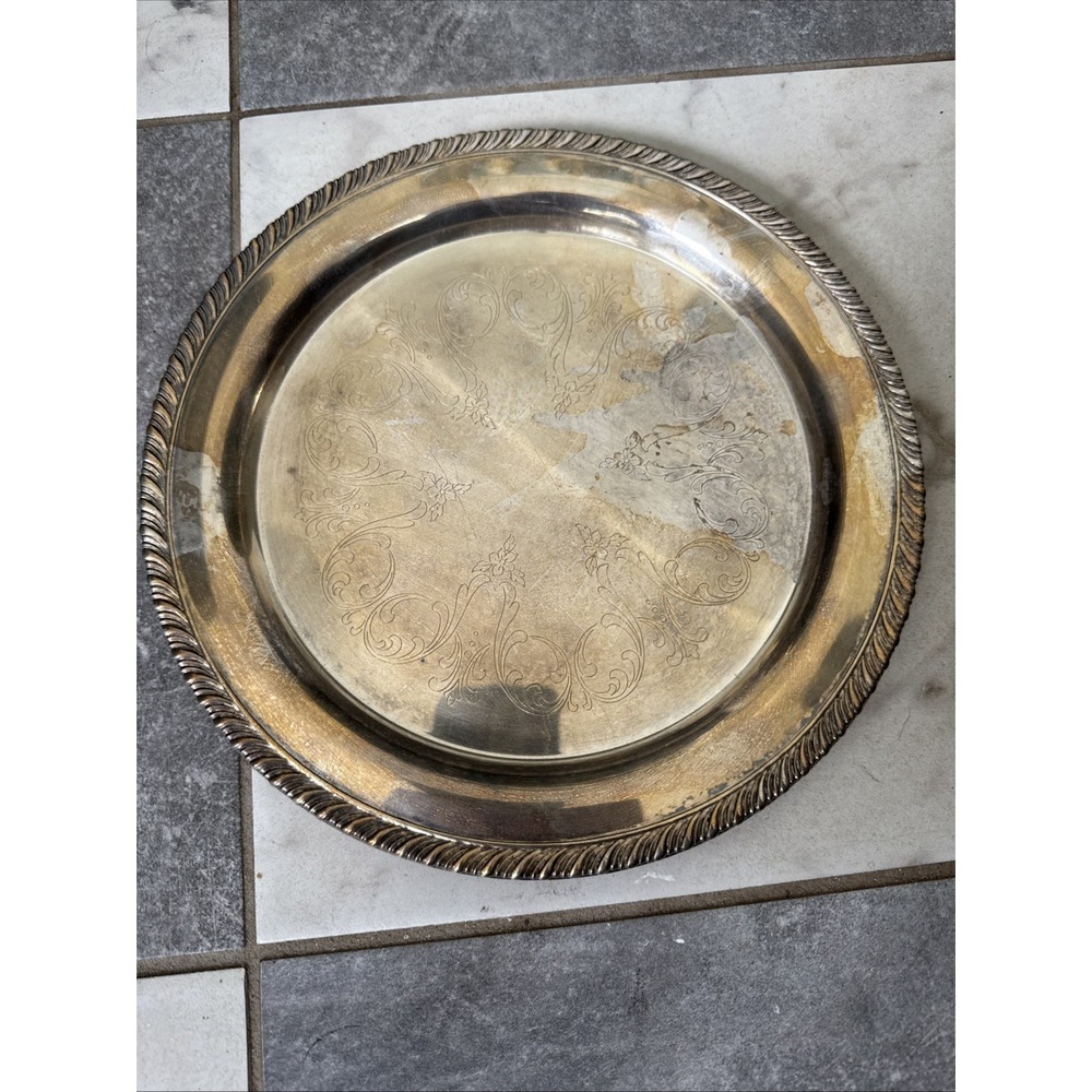 Oneida Silver Plated 10" Round Platter Etched Center Rope Motif Edge